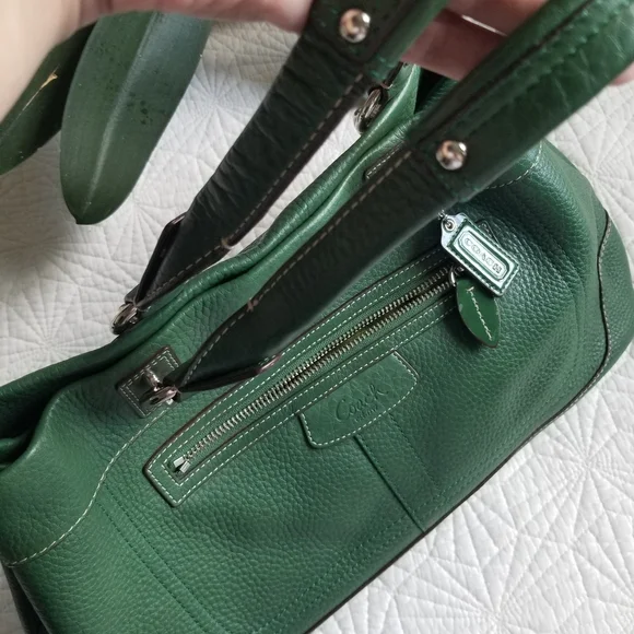 Coach Penelope Green Leather Tote Bag - Picture 8 of 12